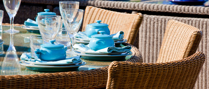 shutterstock_outdoordiningFEATURED